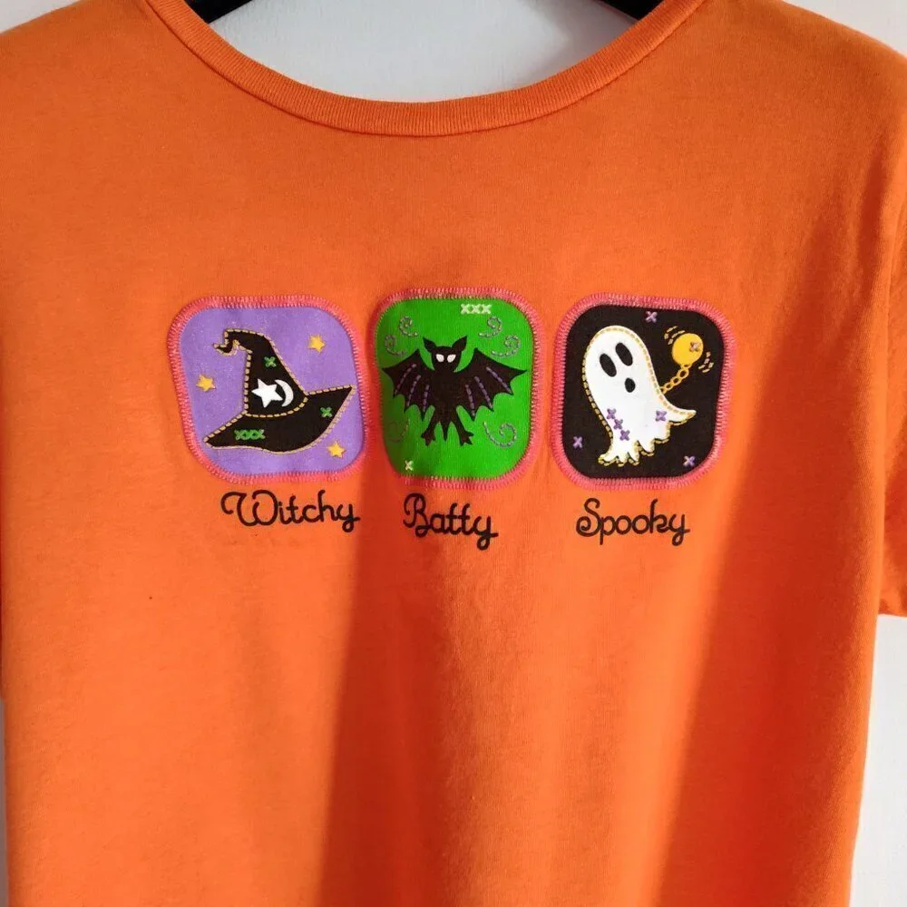 Ladies SZ M Witchy Batty Spooky Halloween T-Shirt